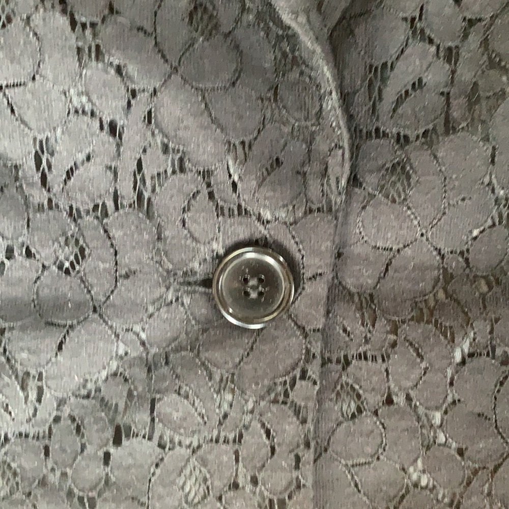 Lace Blazer - Picture 3 of 3